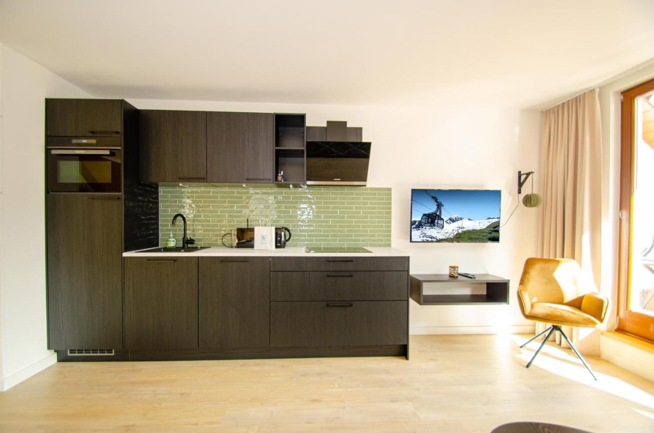 Post Residence Apartments By All In One Apartments Τσελ αμ Ζέε Εξωτερικό φωτογραφία