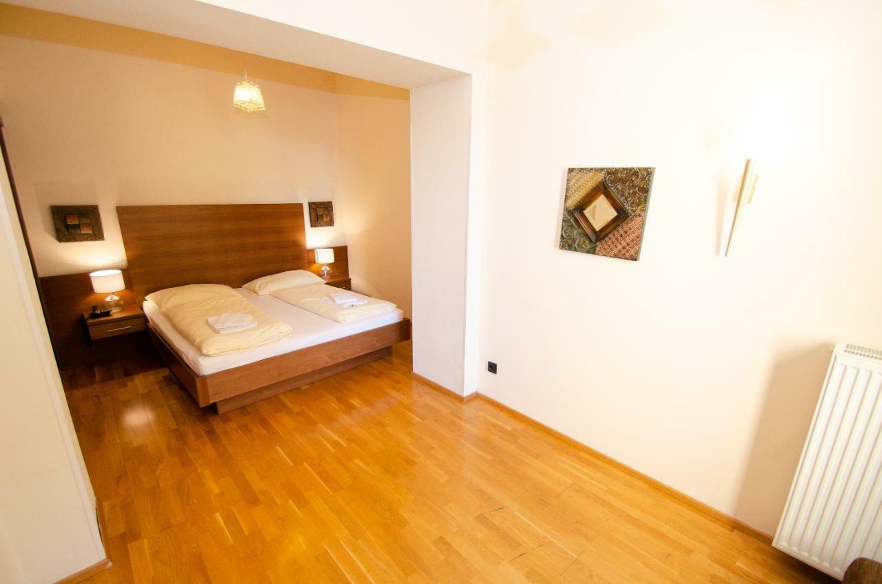 Post Residence Apartments By All In One Apartments Τσελ αμ Ζέε Εξωτερικό φωτογραφία
